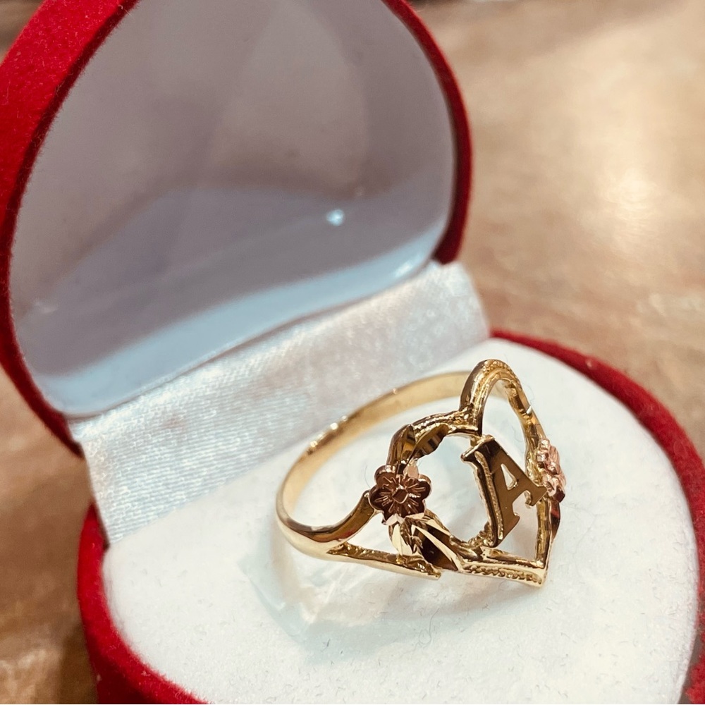 Initial Ring 10k gold